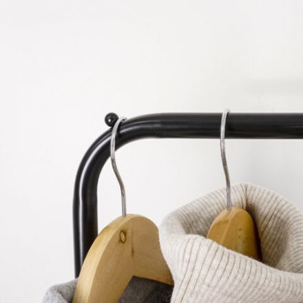 Вешалка для плечиков "Радуга-2", 1520х820х390 мм, передвижная, металл, черная, ВНП 299 Ч Вешалка для плечиков "Радуга-2", 1520х820х390 мм, передвижная, металл, черная, ВНП 299 Ч