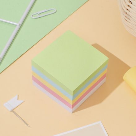 Бумага для заметок с клеевым краем Economy 51x51 мм, 400 л, 5 цв в асс Бумага для заметок с клеевым краем Economy 51x51 мм, 400 л, 5 цв в асс