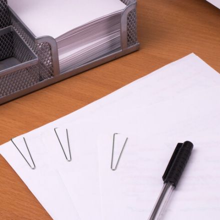 Скрепки STAFF, 25 мм, оцинкованные, треугольные, 100 шт., в картонной коробке, 270442 Скрепки STAFF, 25 мм, оцинкованные, треугольные, 100 шт., в картонной коробке, 270442