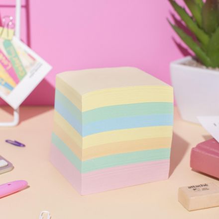 Блок для записей Attache Economy проклеенный  8х8х8, 5 цветов,  65 г