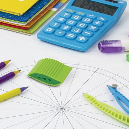 Ластик ЮНЛАНДИЯ "Листочки", 48х27х17 мм, цвет ассорти, 228723 Ластик ЮНЛАНДИЯ "Листочки", 48х27х17 мм, цвет ассорти, 228723