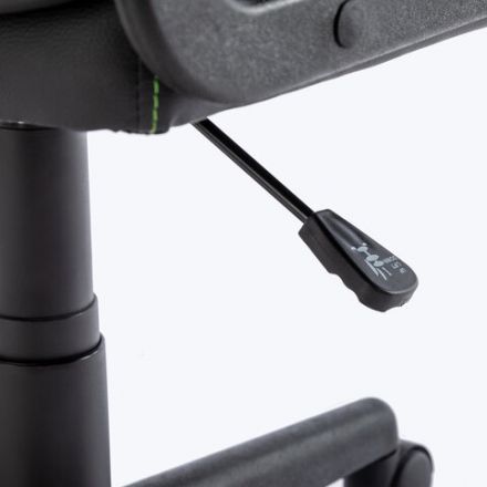 Кресло компьютерное BRABIX "Stripe GM-202", экокожа, черное/зеленое, 532511 Кресло компьютерное BRABIX "Stripe GM-202", экокожа, черное/зеленое, 532511