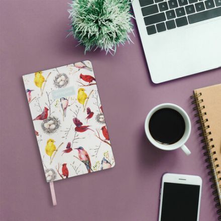 Ежедневник недатированный А5 (138х213 мм), BRAUBERG VISTA, под кожу, гибкий, 136 л., "Birds", 112021 Ежедневник недатированный А5 (138х213 мм), BRAUBERG VISTA, под кожу, гибкий, 136 л., "Birds", 112021