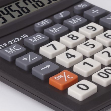 Калькулятор настольный STAFF PLUS STF-222, КОМПАКТНЫЙ (138x103 мм), 10 разрядов, двойное питание, 250419 Калькулятор настольный STAFF PLUS STF-222, КОМПАКТНЫЙ (138x103 мм), 10 разрядов, двойное питание, 250419