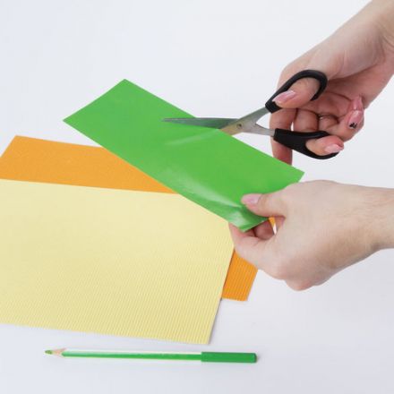 Ножницы STAFF Basic 140 мм, чёрные, ПВХ чехол с европодвесом, 235458 Ножницы STAFF Basic 140 мм, чёрные, ПВХ чехол с европодвесом, 235458