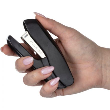 Степлер Attache Economy №24/6, 26/6, до 20 листов, пластик, черный Степлер Attache Economy №24/6, 26/6, до 20 листов, пластик, черный