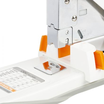 Степлер мощный Deli N23/6-23/17 до 120 листов, в картонной уп., белый Степлер мощный Deli N23/6-23/17 до 120 листов, в картонной уп., белый