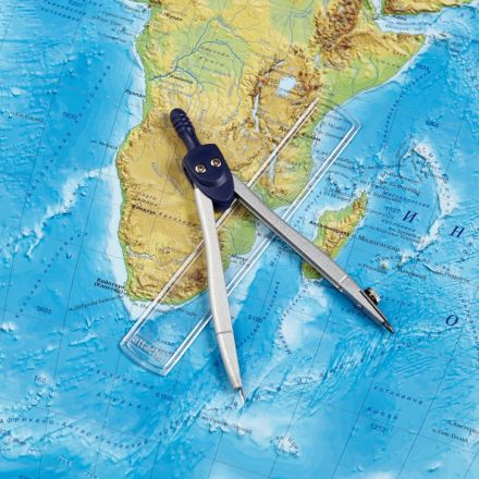 Циркуль Attache 115 мм (в пенале с линейкой) Циркуль Attache 115 мм (в пенале с линейкой)