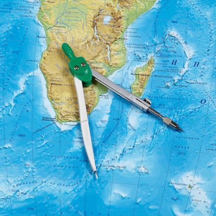 Циркуль Attache 125 мм (в пластиковом пенале) Циркуль Attache 125 мм (в пластиковом пенале)