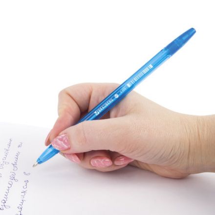 Ручка шариковая BRAUBERG "X-333", СИНЯЯ, корпус тонированный, узел 0,7 мм, линия письма 0,35 мм, 142828 Ручка шариковая BRAUBERG "X-333", СИНЯЯ, корпус тонированный, узел 0,7 мм, линия письма 0,35 мм, 142828