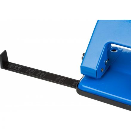 Дырокол Attache Economy до 20 листов, с линейкой, металл, синий Дырокол Attache Economy до 20 листов, с линейкой, металл, синий