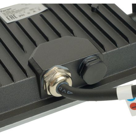 Прожектор светодиодный Feron LL-942 IP65 50W 6400K (51045) Прожектор светодиодный Feron LL-942 IP65 50W 6400K (51045)