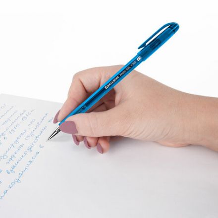 Ручка гелевая BRAUBERG "Profi-Gel TONE", СИНЯЯ, линия письма 0,4 мм, стандартный наконечник 0,5 мм, тонированный корпус, 144128 Ручка гелевая BRAUBERG "Profi-Gel TONE", СИНЯЯ, линия письма 0,4 мм, стандартный наконечник 0,5 мм, тонированный корпус, 144128