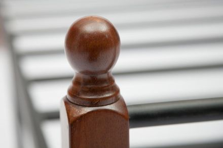 Кровать AT-126 дерево гевея/металл, 160*200 см (Queen bed), красный дуб/черный Кровать AT-126 дерево гевея/металл, 160*200 см (Queen bed), красный дуб/черный