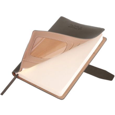 Ежедневник датированный 2026, А5, 143х218 мм, BRAUBERG "Journal", под кожу, застежка, держатель для ручки, органайзер, серый, 117381