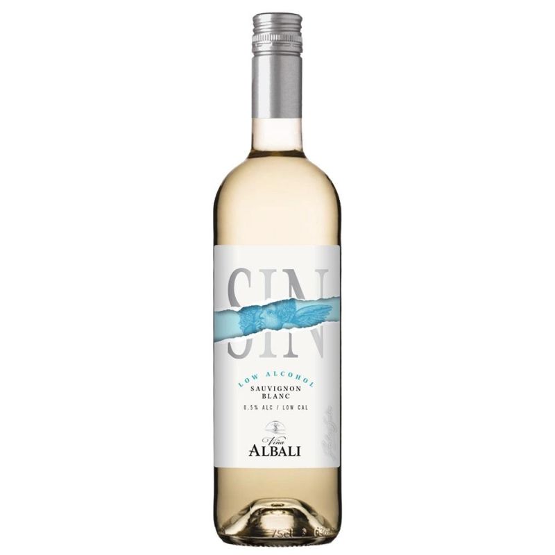 Vina albali. Винья Албали Совиньон Блан безалкогольное. Вино безалкогольное Albali Sauvignon. Вино Vina Albali. Вино Аламеда Совиньон.