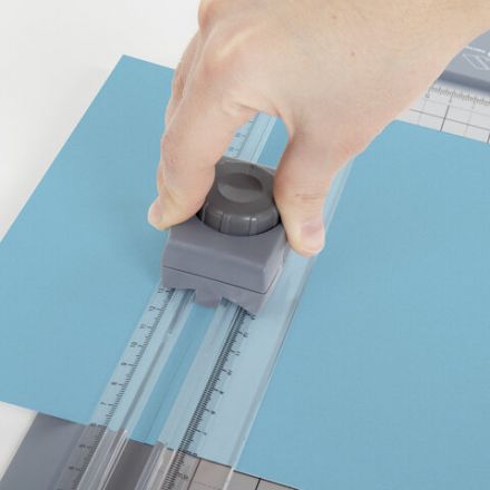 Сменное лезвие-ролик для резака с тремя типами резки BRAUBERG TRIPLE CUT, 532333 Сменное лезвие-ролик для резака с тремя типами резки BRAUBERG TRIPLE CUT, 532333