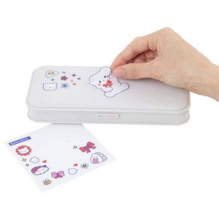 Пенал пластиковый BRAUBERG, серый, С НАКЛЕЙКАМИ, 21х9х3 см, 272273 Пенал пластиковый BRAUBERG, серый, С НАКЛЕЙКАМИ, 21х9х3 см, 272273