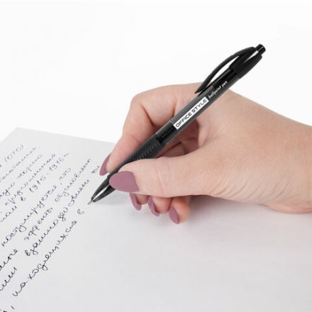 Ручка шариковая автоматическая с грипом BRAUBERG OFFICE STYLE, ЧЕРНАЯ, узел 0,7 мм, линия 0,35 мм, тонированный корпус, 144212 Ручка шариковая автоматическая с грипом BRAUBERG OFFICE STYLE, ЧЕРНАЯ, узел 0,7 мм, линия 0,35 мм, тонированный корпус, 144212