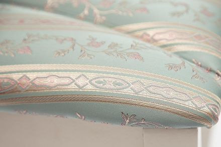 Стул Tetchair Opera ( OP-SC ), дерево гевея, 45х53х97см, ivory white (слоновая кость 2-5), ткань бирюзовая (H180-19) Стул Tetchair Opera ( OP-SC ), дерево гевея, 45х53х97см, ivory white (слоновая кость 2-5), ткань бирюзовая (H180-19)