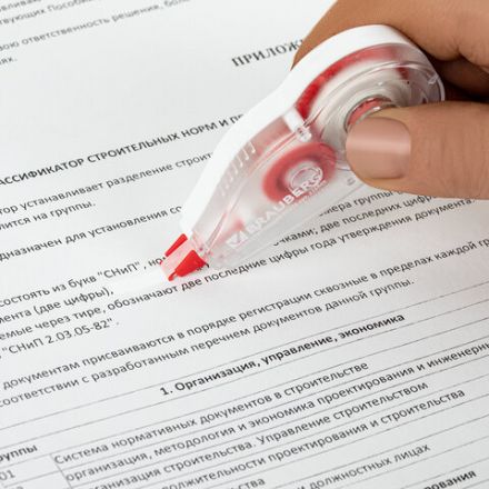 Корректирующая лента BRAUBERG, 5 мм х 6 м, корпус красный, механизм перемотки, блистер, 226809 Корректирующая лента BRAUBERG, 5 мм х 6 м, корпус красный, механизм перемотки, блистер, 226809