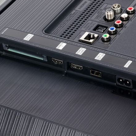 Телевизор SAMSUNG UE32T4500AUXRU, 32" (81 см), 1366x768, HD, 16:9, SmartTV, Wi-Fi, черный Телевизор SAMSUNG UE32T4500AUXRU, 32" (81 см), 1366x768, HD, 16:9, SmartTV, Wi-Fi, черный