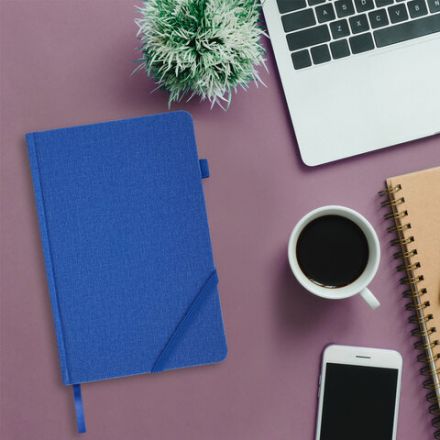 Ежедневник недатированный А5 138x213 мм BRAUBERG "Finest" под кожу, резинка, 136 л., синий, 111872 Ежедневник недатированный А5 138x213 мм BRAUBERG "Finest" под кожу, резинка, 136 л., синий, 111872