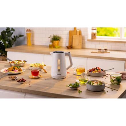 Чайник BOSCH TWK1M121, 1,7л, 2400Вт, закрытый нагревательный элемент, белый