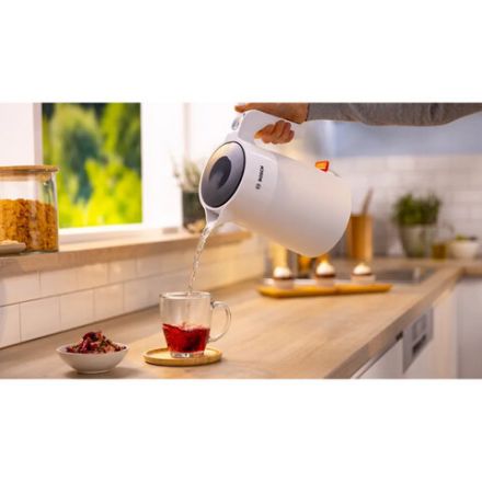 Чайник BOSCH TWK2M161, 1,7л, 2400Вт, закрытый нагревательный элемент, белый