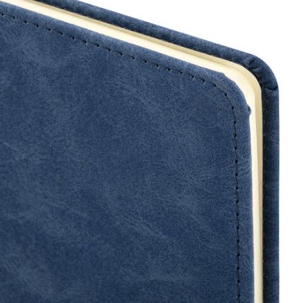 Еженедельник недатированный А5 145х215 мм BRAUBERG "Status", под кожу, 64 л., темно-синий, 113371 Еженедельник недатированный А5 145х215 мм BRAUBERG "Status", под кожу, 64 л., темно-синий, 113371