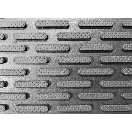 Коврик входной резиновый 60см x 90см х 8мм, тире Коврик входной резиновый 60см x 90см х 8мм, тире