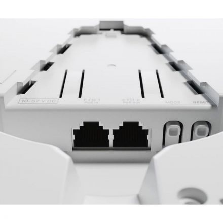 Маршрутизатор MikroTik cAP XL ac (RBCAPGI-5ACD2ND-XL) AC1200 белый Маршрутизатор MikroTik cAP XL ac (RBCAPGI-5ACD2ND-XL) AC1200 белый