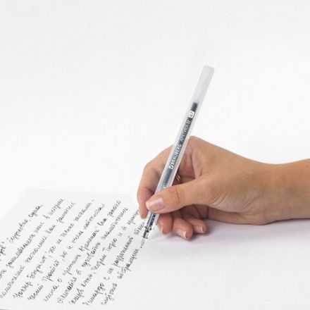 Ручка гелевая РОССИЯ "СТАНДАРТ", ЧЕРНАЯ, корпус тонированный, узел 0,7 мм, линия письма 0,5 мм, BRAUBERG, 143958