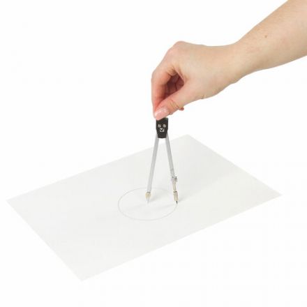 Готовальня BRAUBERG "Architect", 2 предмета: циркуль 140 мм со сгибаемой ножкой, точилка, пенал с подвесом, 210322 Готовальня BRAUBERG "Architect", 2 предмета: циркуль 140 мм со сгибаемой ножкой, точилка, пенал с подвесом, 210322