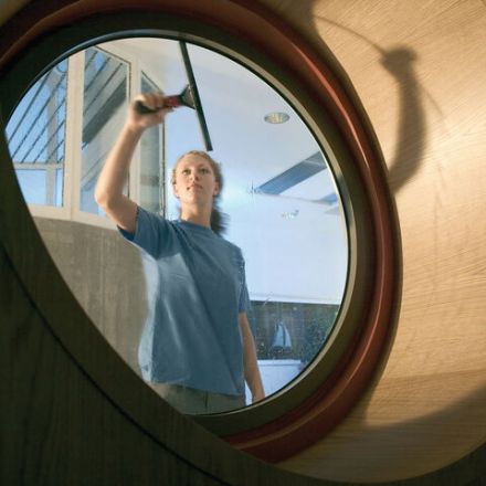 Стяжка для удаления жидкости со стекол VILEDA "Эволюшн", в сборе, ширина 35 см (черенок-ручка 602105), 500209 Стяжка для удаления жидкости со стекол VILEDA "Эволюшн", в сборе, ширина 35 см (черенок-ручка 602105), 500209