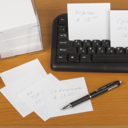 Блок для записей ОФИСМАГ в подставке прозрачной, куб 9х9х9 см, белый, белизна 95-98%, 127798 Блок для записей ОФИСМАГ в подставке прозрачной, куб 9х9х9 см, белый, белизна 95-98%, 127798