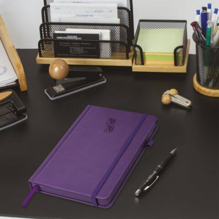 Ежедневник датированный 2026, А5, 138х213 мм, BRAUBERG "Plain", под кожу, резинка, держатель для ручки, фиолетовый, 117509 Ежедневник датированный 2026, А5, 138х213 мм, BRAUBERG "Plain", под кожу, резинка, держатель для ручки, фиолетовый, 117509