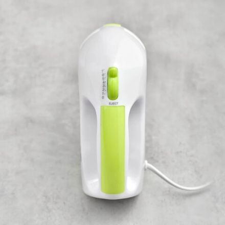 Миксер SCARLETT SC-HM40S05, 300Вт, 7 скоростей, 2 венчика, 2 крюка для теста, белый Миксер SCARLETT SC-HM40S05, 300Вт, 7 скоростей, 2 венчика, 2 крюка для теста, белый