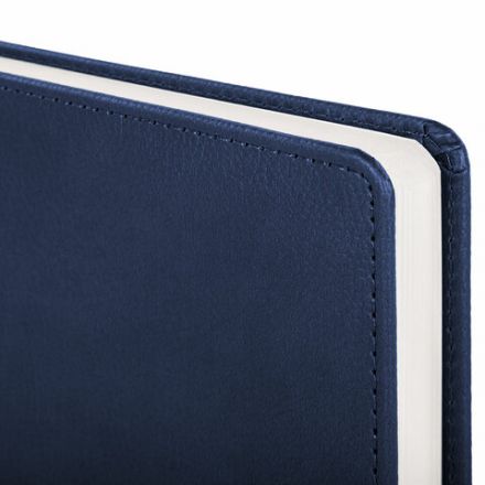 Ежедневник недатированный А5 138х213 мм BRAUBERG "Favorite" под кожу, 160 л., темно-синий, 123396 Ежедневник недатированный А5 138х213 мм BRAUBERG "Favorite" под кожу, 160 л., темно-синий, 123396