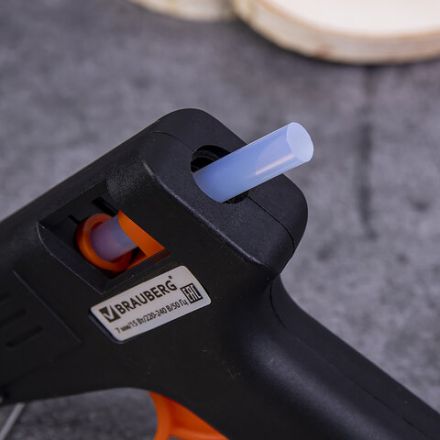 Клеевой пистолет 15 Вт, для стержня 7 мм, BRAUBERG, в блистере, 670322 Клеевой пистолет 15 Вт, для стержня 7 мм, BRAUBERG, в блистере, 670322