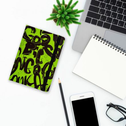 Блокнот с резинкой в клетку 96 л., А5 (145х203 мм), твердая обложка, BRAUBERG, "Calligraphy", 113721 Блокнот с резинкой в клетку 96 л., А5 (145х203 мм), твердая обложка, BRAUBERG, "Calligraphy", 113721