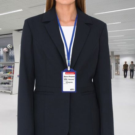 Бейдж вертикальный жесткокаркасный (85х55 мм), без держателя, СИНИЙ, BRAUBERG, 235745 Бейдж вертикальный жесткокаркасный (85х55 мм), без держателя, СИНИЙ, BRAUBERG, 235745