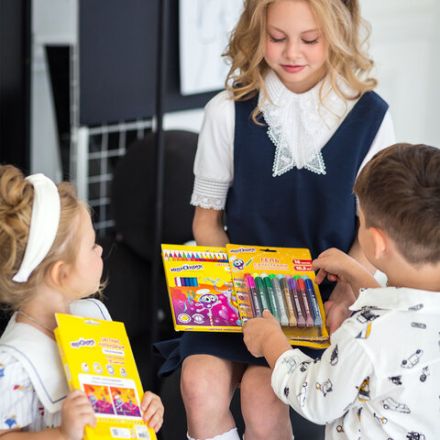 Карандаши цветные ЮНЛАНДИЯ "КАРНАВАЛ", 24 цвета, трехгранные, грифель 3 мм, 181686 Карандаши цветные ЮНЛАНДИЯ "КАРНАВАЛ", 24 цвета, трехгранные, грифель 3 мм, 181686