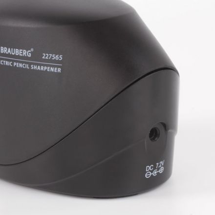 Точилка электрическая BRAUBERG "ORIGINAL", питание 220 В/4 батарейки АА, фрезерный механизм, 227565 Точилка электрическая BRAUBERG "ORIGINAL", питание 220 В/4 батарейки АА, фрезерный механизм, 227565