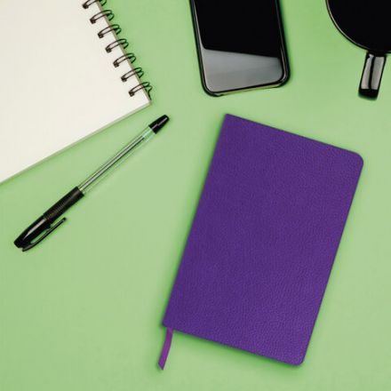 Ежедневник недатированный А5 (138х213 мм) BRAUBERG "Stylish", кожзам, гибкий, 160 л., фиолетовый, 111861 Ежедневник недатированный А5 (138х213 мм) BRAUBERG "Stylish", кожзам, гибкий, 160 л., фиолетовый, 111861