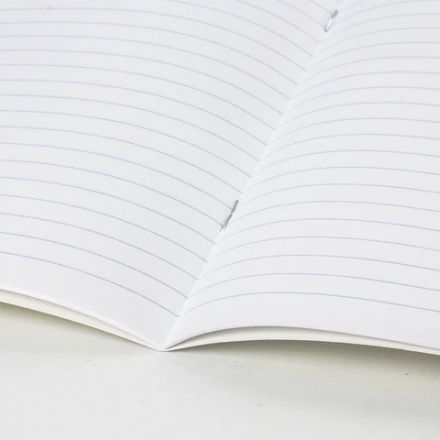 Тетрадь 12 л. BRAUBERG КЛАССИКА NEW линия, обложка картон, ЗЕЛЕНАЯ, 105691 Тетрадь 12 л. BRAUBERG КЛАССИКА NEW линия, обложка картон, ЗЕЛЕНАЯ, 105691