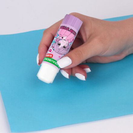 Клей-карандаш "Anime" 15 г, BRAUBERG KIDS, ассорти, 272472 Клей-карандаш "Anime" 15 г, BRAUBERG KIDS, ассорти, 272472