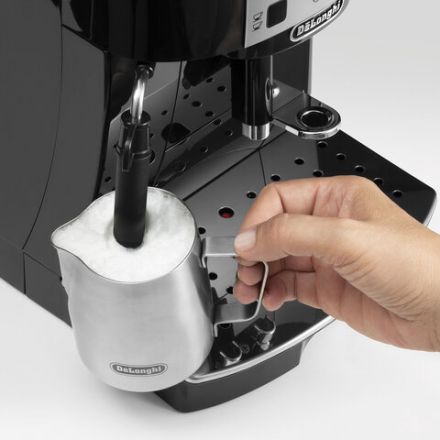 Кофемашина DELONGHI Magnifica S ECAM 22.110.B, 1450 Вт, объем 1,8 л, ручной капучинатор, черная, EСAM 22.110.B Кофемашина DELONGHI Magnifica S ECAM 22.110.B, 1450 Вт, объем 1,8 л, ручной капучинатор, черная, EСAM 22.110.B