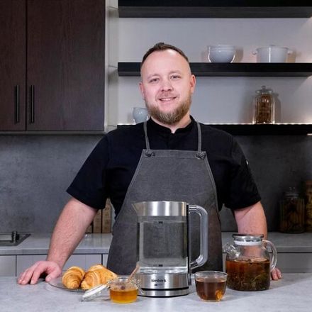 Чайник TIMBERK T-EK27G04, 2 л, 2200 Вт, закрытый нагревательный элемент, стекло, стальной Чайник TIMBERK T-EK27G04, 2 л, 2200 Вт, закрытый нагревательный элемент, стекло, стальной