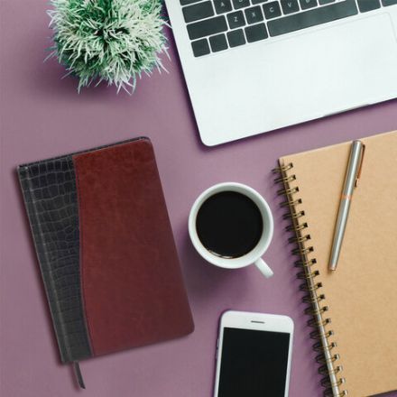 Ежедневник недатированный А5 138х213 мм BRAUBERG "Cayman" под кожу, 160 л., черный/темно-коричневый, 123399 Ежедневник недатированный А5 138х213 мм BRAUBERG "Cayman" под кожу, 160 л., черный/темно-коричневый, 123399